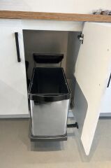 Moderno Paslanmaz Raylı Çöp Kovası 24 Lt